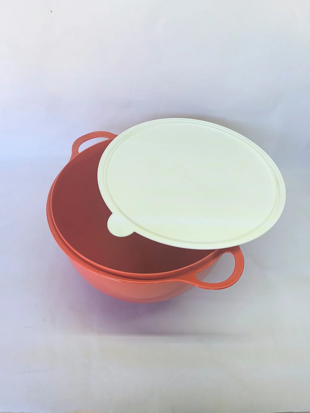 Tupperware brand size